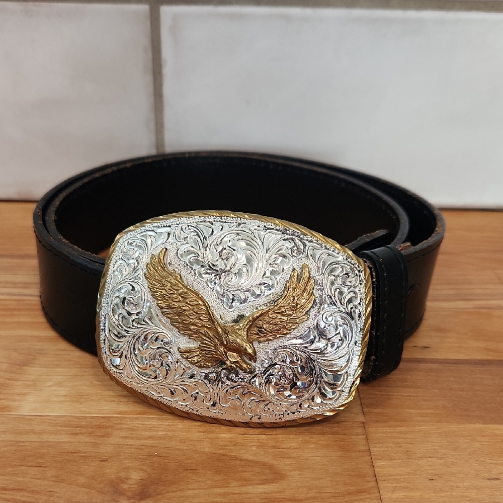 Vintage Crumrine Silver Plate/Jewelers Bonze Buckle on Black Leather Belt